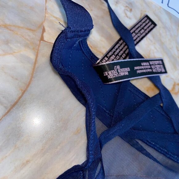 V-String Very Sexy Thong Panty Lace Mesh Quilted S - Picture 3 of 4